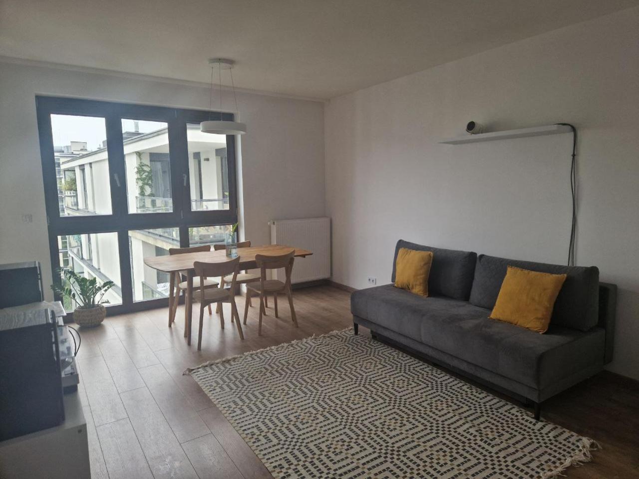 Chopin Airport Apartments Warsawa Bagian luar foto